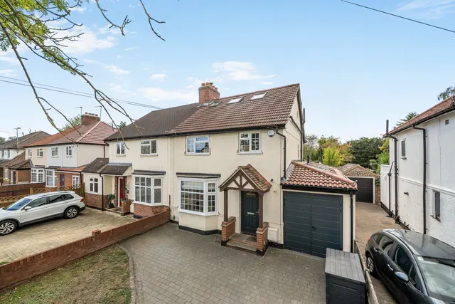 Copthall Road East, Ickenham, UB10, photo 1