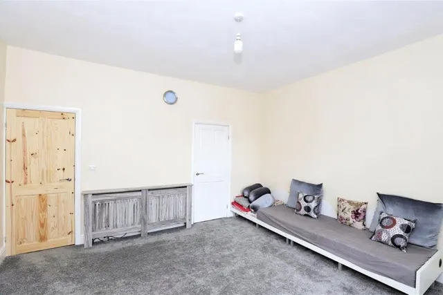 Photo 2 — Holland Road, Sheffield, South Yorkshire, S2