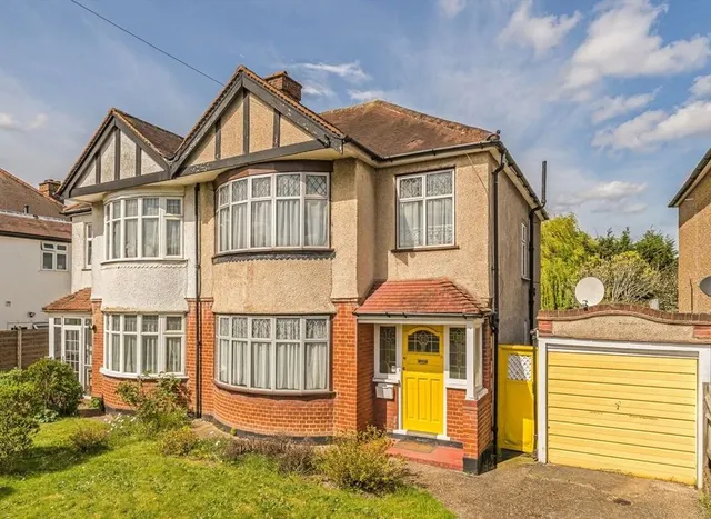 Beresford Avenue, Surbiton, KT5, photo 1