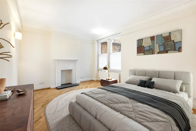 Photo 3 — Carlyle House, 103 Old Church Street, Chelsea, SW3
