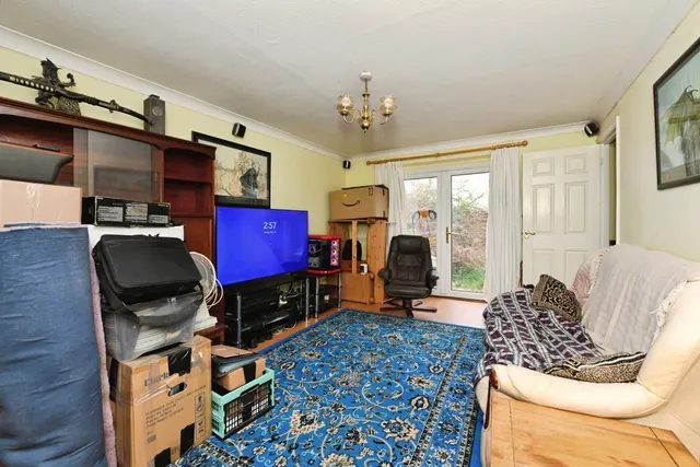 Photo 3 — Arabis Place, Basildon, Essex, SS15