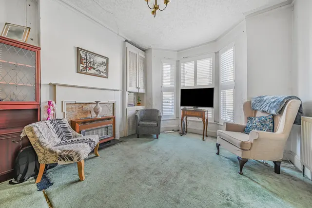 Photo 2 — Sandhurst Road, SE6