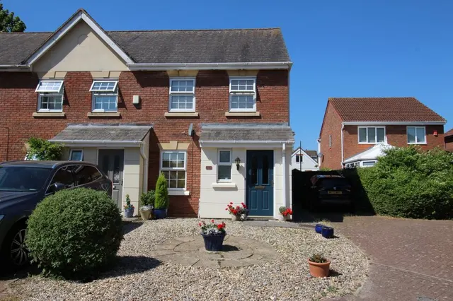 Miles Close, Pill, Bristol, BS20, photo 1