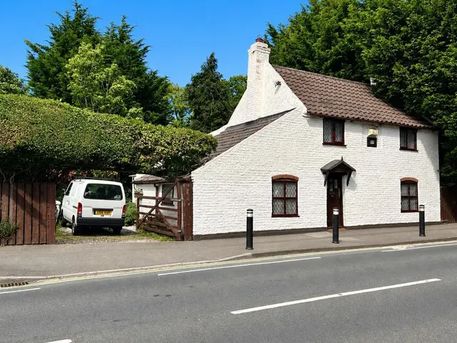 Inglemire Lane, Hull, East Yorkshire, HU6, photo 1