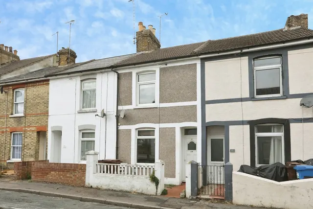 East Street, Gillingham, ME7, photo 1