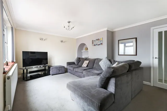 Wolfs Wood, Hurst Green, RH8, photo 2