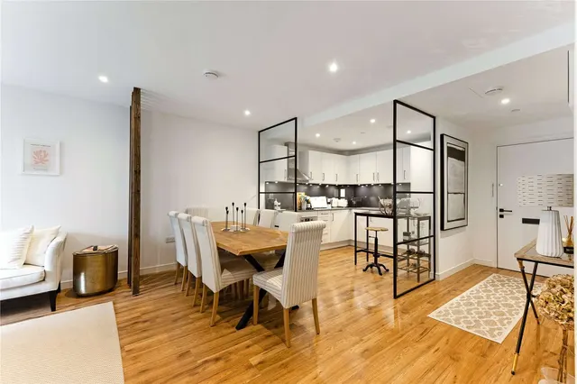 Palmer Road, London, SW11, photo 1
