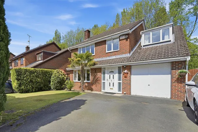 Carnoustie Drive, Tytherington, photo 1