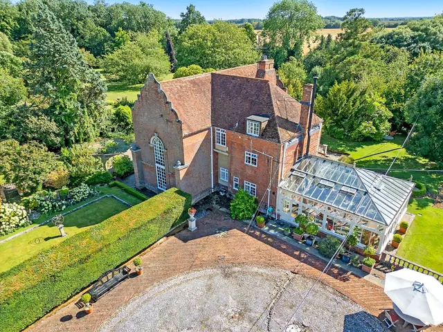 Easton Lodge, Little Easton, CM6, photo 1