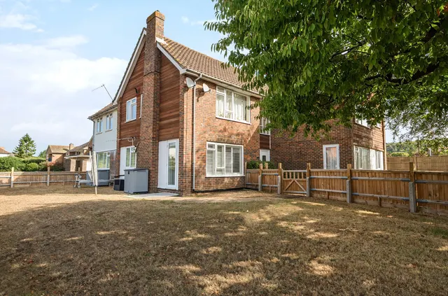 Cissbury Avenue, Findon Valley, BN14, photo 1