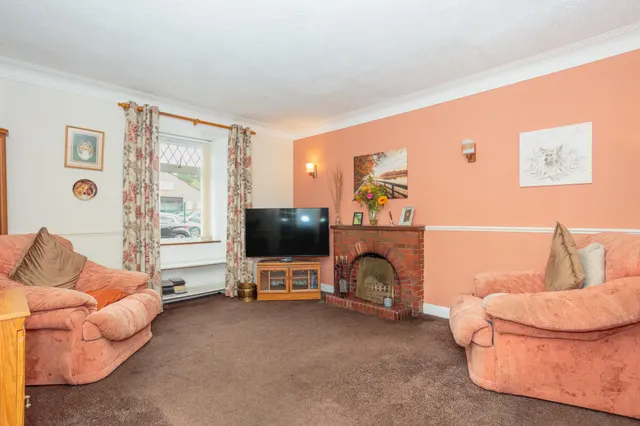 High Street, Dalbeattie, DG5, photo 3