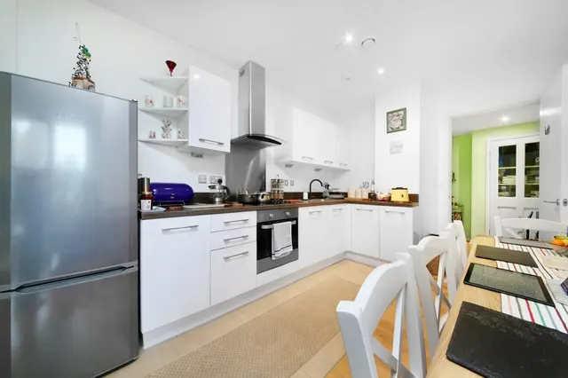 Juniper Drive, London, SW18, photo 3