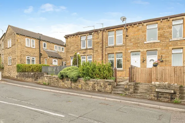 Commonside, Batley, photo 1