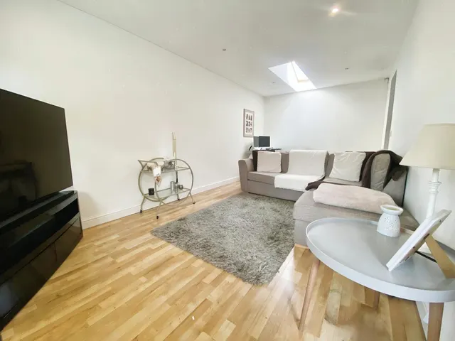 Barrington Road, Altrincham, WA14, photo 2