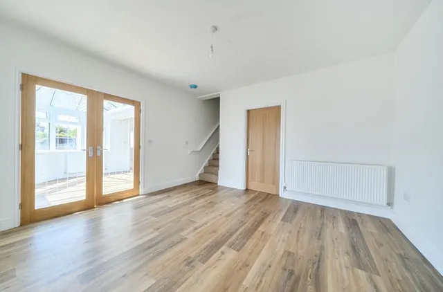 Harwich Road, Little Clacton, CO16, photo 3