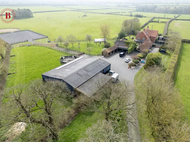 Photo 2 — Widmerpool Lane, Willoughby On-The-Wolds, LE12