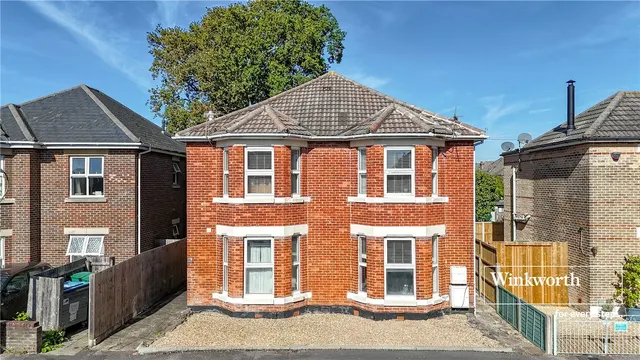 Harcourt Road, Bournemouth, BH5, photo 1