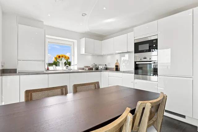 Liberty Court, Waltham Abbey, EN9, photo 3