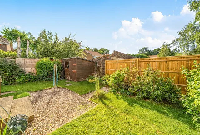 Photo 2 — Oakwood Road, Horley, RH6 7BZ
