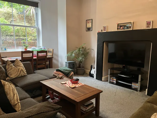 Shrewsbury Road, Oxton, CH43, photo 3