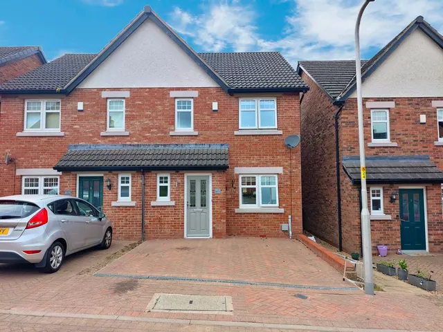 Siskin Court, Carlisle CA2 7PX, photo 1