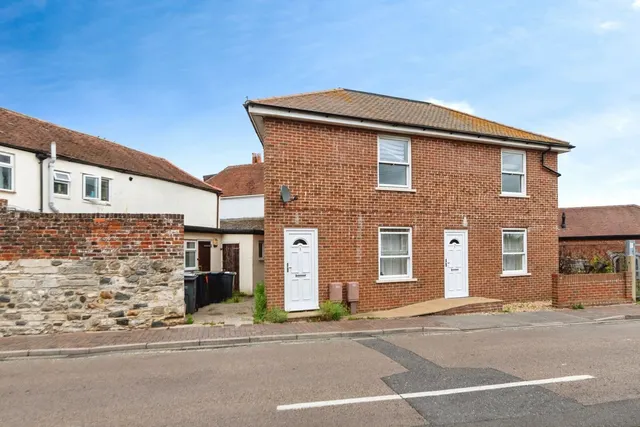 Shaftesbury Road, Gosport, PO12, photo 1