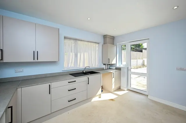 Photo 2 — Southwell Road West, Mansfield, Nottinghamshire, NG18