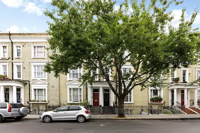 Eardley Crescent, London, SW5, photo 1