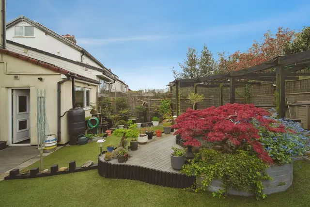 Manchester Road, Clifton, Swinton, Manchester, M27, photo 1