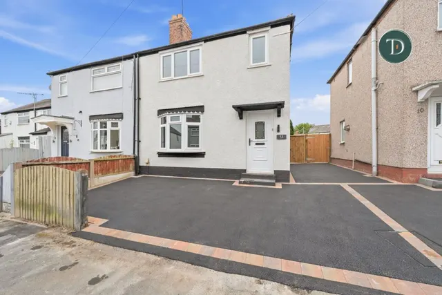 Hawthorn Road, Little Sutton, CH66 1PT, photo 1