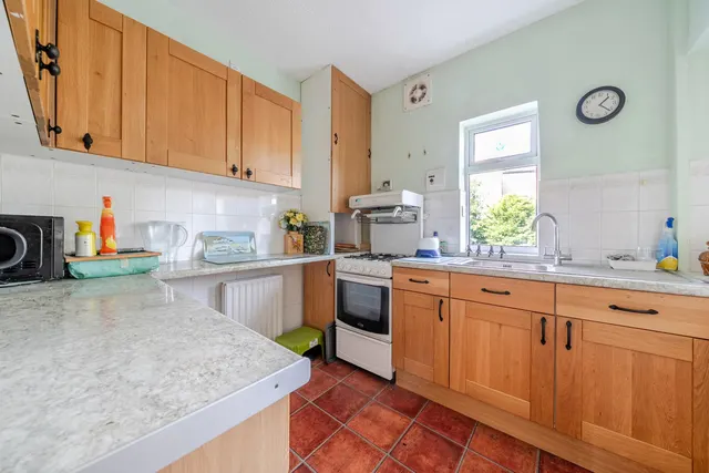 Photo 3 — Danson Crescent, DA16