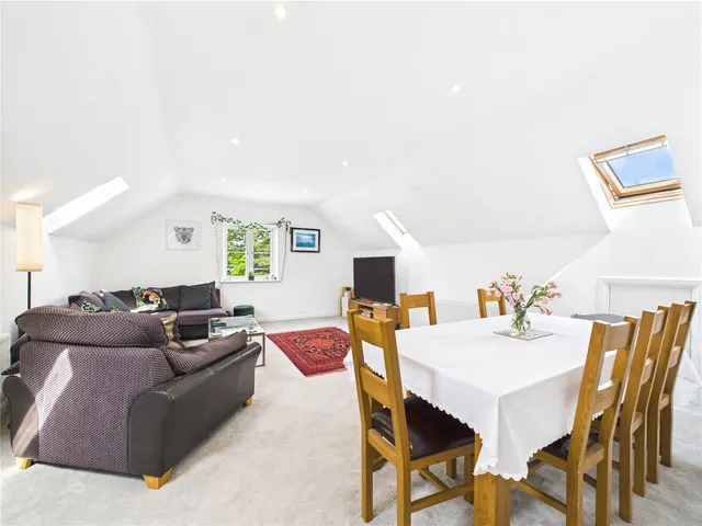 Reading Road South, Fleet, Hampshire, GU52 7QL, photo 1