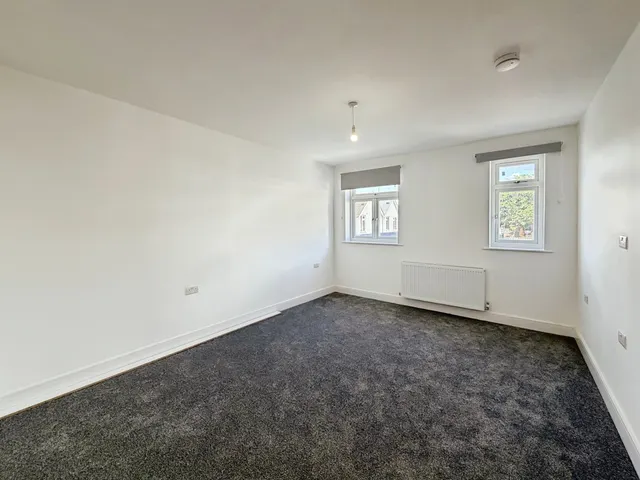 Photo 3 — Cove Road, Farnborough, Hampshire, GU14 0EX