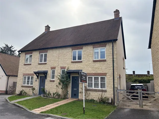 Chestnut Close, Marnhull, photo 1