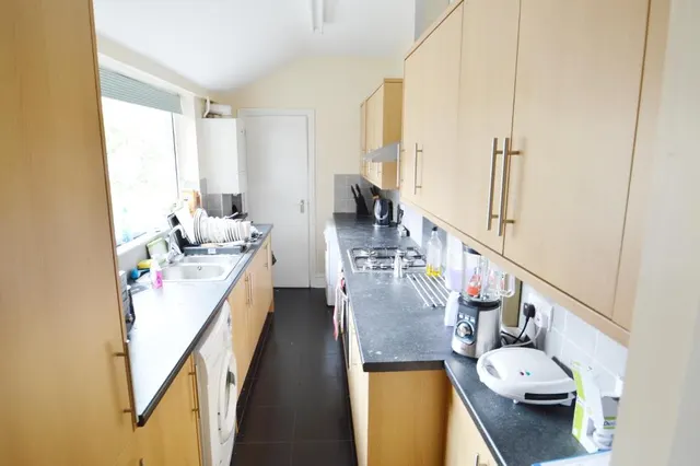 City Road, Dunkirk, NG7, photo 3