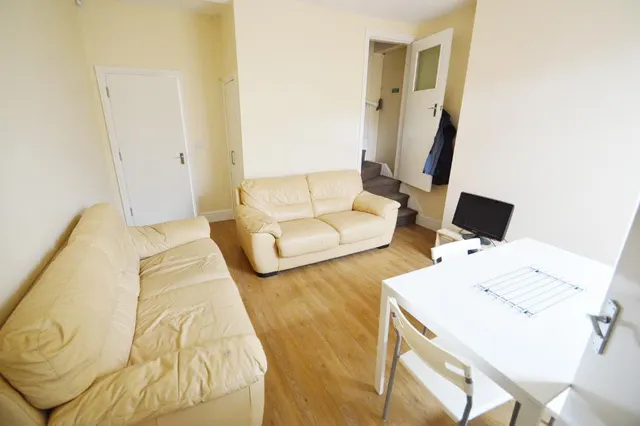 City Road, Dunkirk, NG7, photo 2
