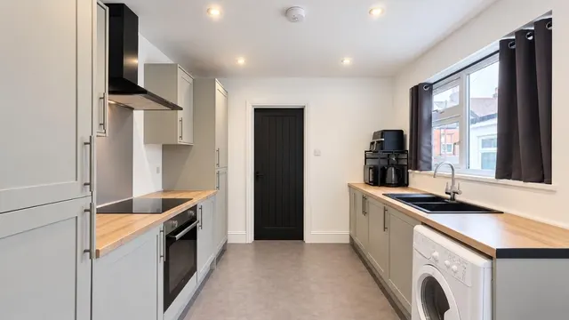 South Milton Street, Plymouth, PL4, photo 2