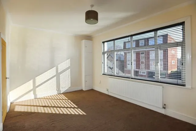 College Road, Bromley, BR1, photo 2