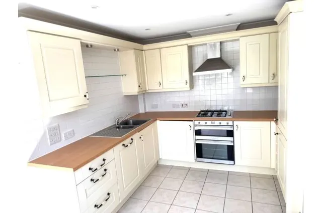 Marsh Place, Reading, RG8, photo 3