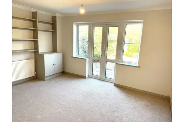 Marsh Place, Reading, RG8, photo 2
