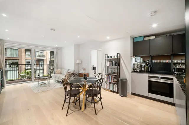 Lockgate Road, SW6, photo 2