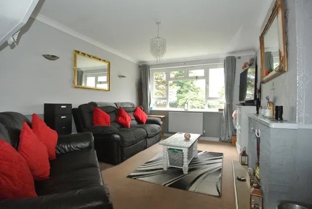 Photo 2 — Dukes Close, Ashford, Surrey, TW15 1BQ