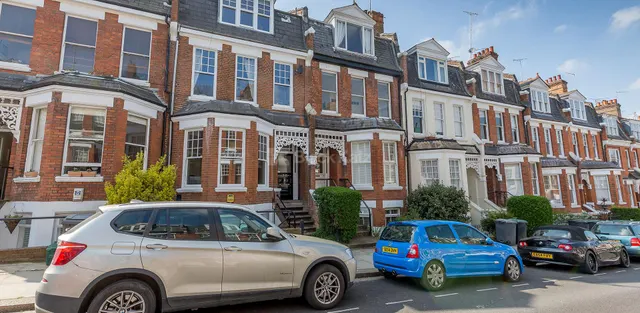 Milton Avenue, N6