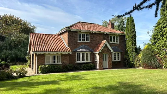 3 bedroom house, Southfield Road, North Kelsey