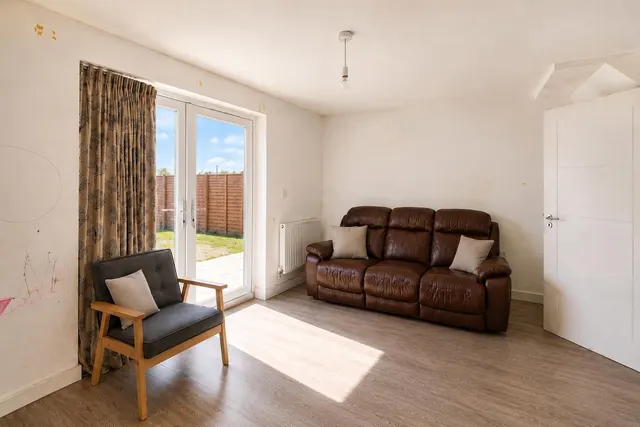 Woodend Close, Grays, RM17, photo 2