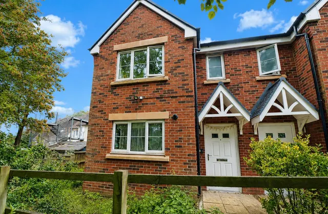 Woodend Close, Grays, RM17, photo 1