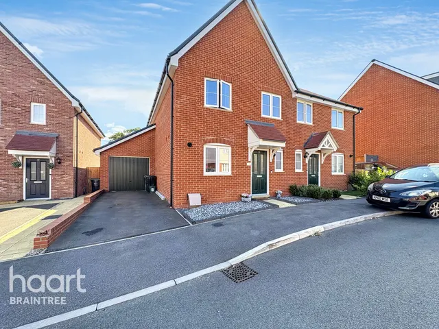 Townrow Avenue, Braintree, CM7, photo 1