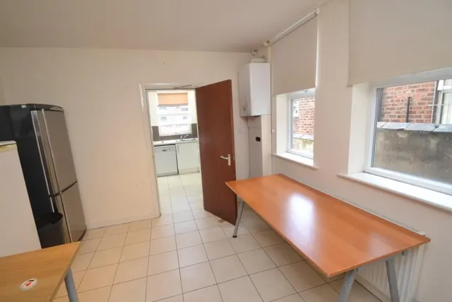Booth Avenue, Fallowfield, M14, photo 3