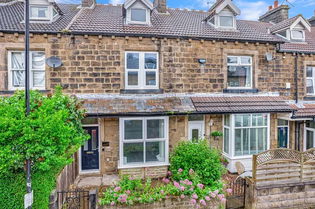East Parade, Ilkley, LS29, photo 1