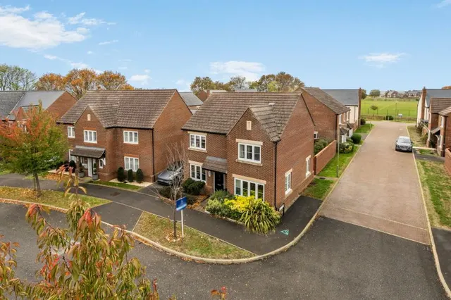 Dacey Drive, Upper Heyford, OX25, photo 2